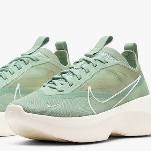 Nike Vista Lite